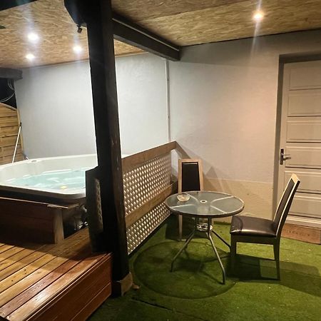 Le Gite Du Cavalier Au Coeur De La Foret/Jacuzzi Доль Екстер'єр фото
